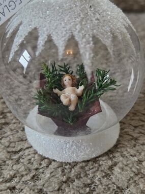 Baby Jesus 3.2" glass ornament.  Inge-Glas No. 10-083-S017. Hand-blown & Painted